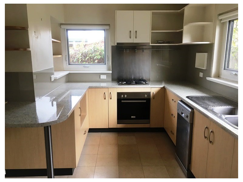 16 Broadview Crescent, Trevallyn TAS 7250