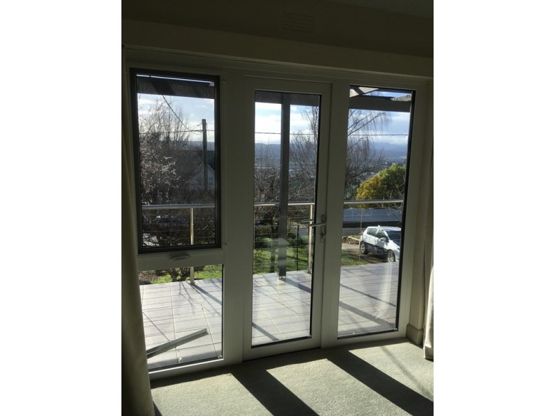 16 Broadview Crescent, Trevallyn TAS 7250