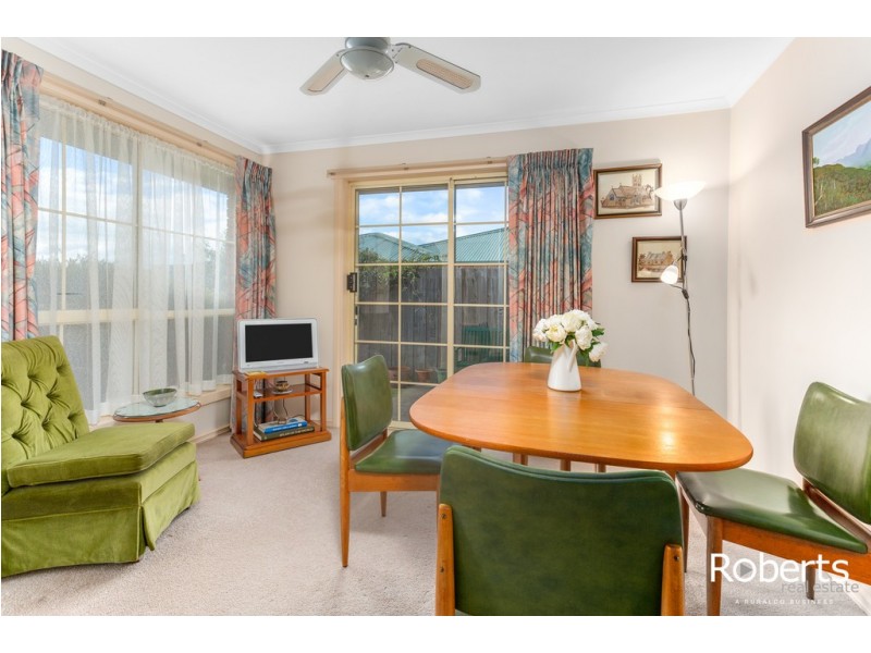 1/63 Benwerrin Cres, Norwood TAS 7250