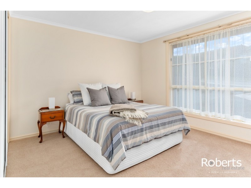 1/63 Benwerrin Cres, Norwood TAS 7250