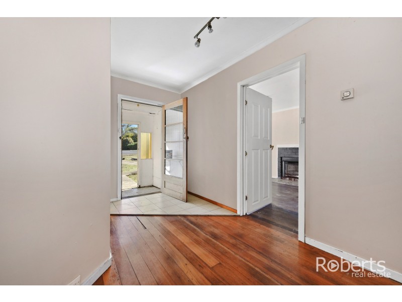406 Gravelly Beach Road, Gravelly Beach TAS 7276