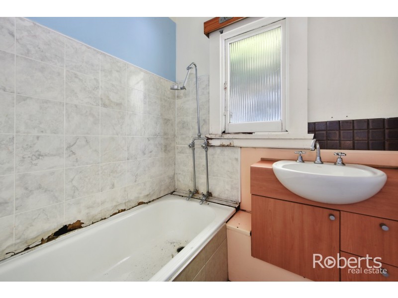406 Gravelly Beach Road, Gravelly Beach TAS 7276