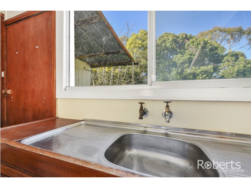 406 Gravelly Beach Road, Gravelly Beach TAS 7276