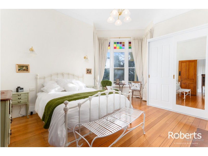 2 East Parade, Deloraine TAS 7304