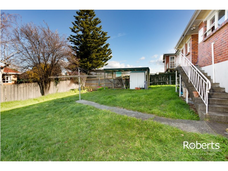 16 Paringa Avenue, Newnham TAS 7248