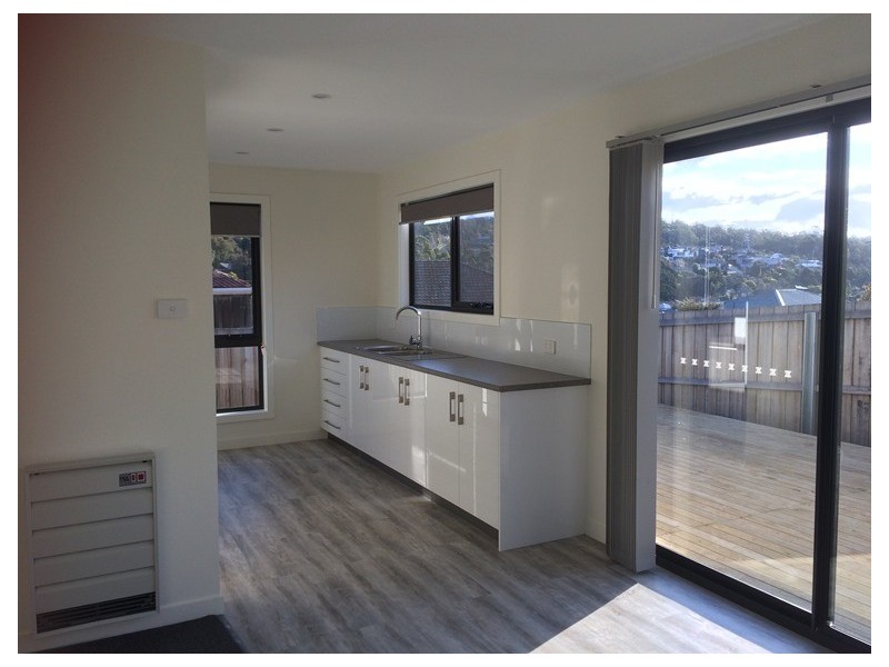 2/10 Summit Road, Trevallyn TAS 7250