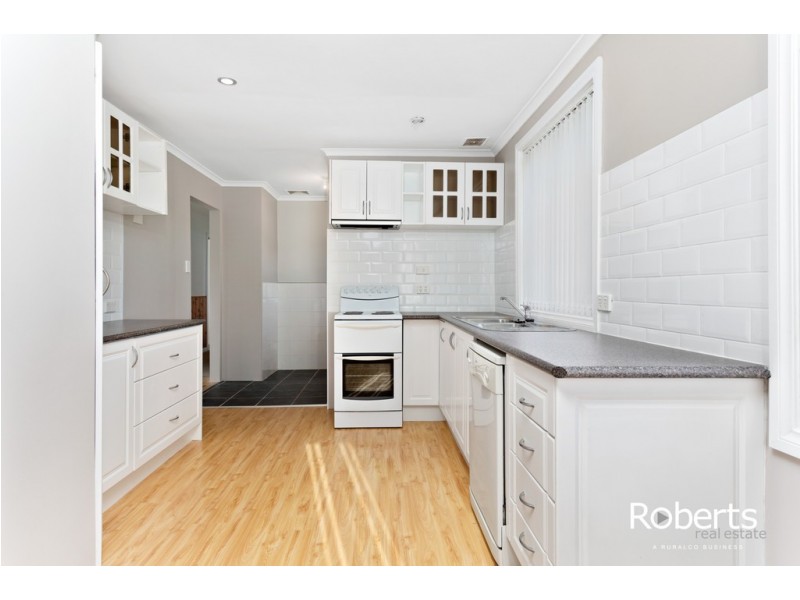 2 Parangana Place, Waverley TAS 7250