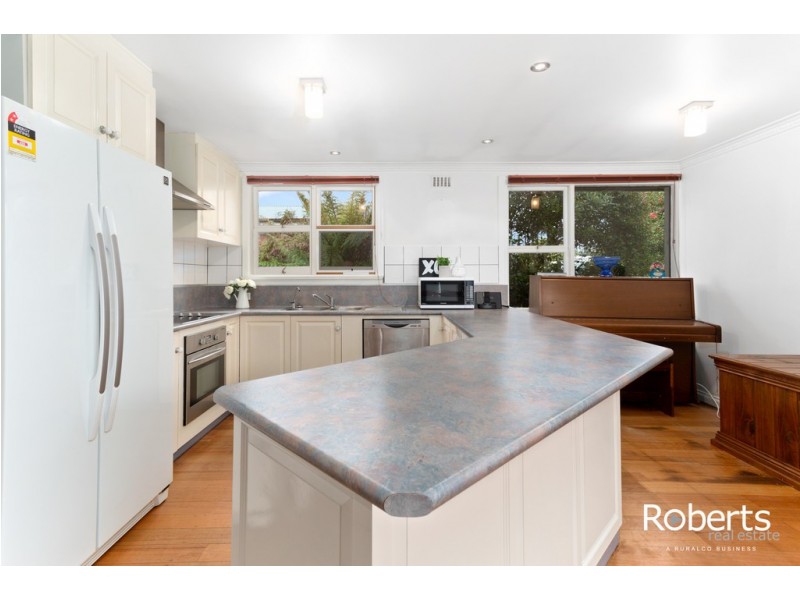 42 Myrtle Rd, Youngtown TAS 7249