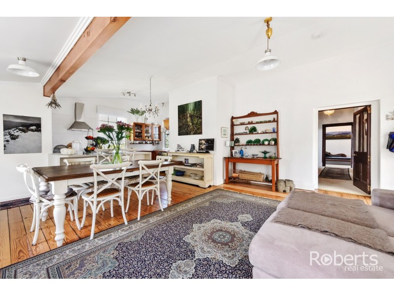 15 Laver Grove, Newnham TAS 7248