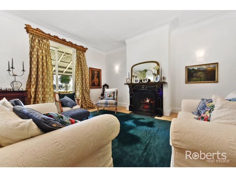 15 Laver Grove, Newnham TAS 7248