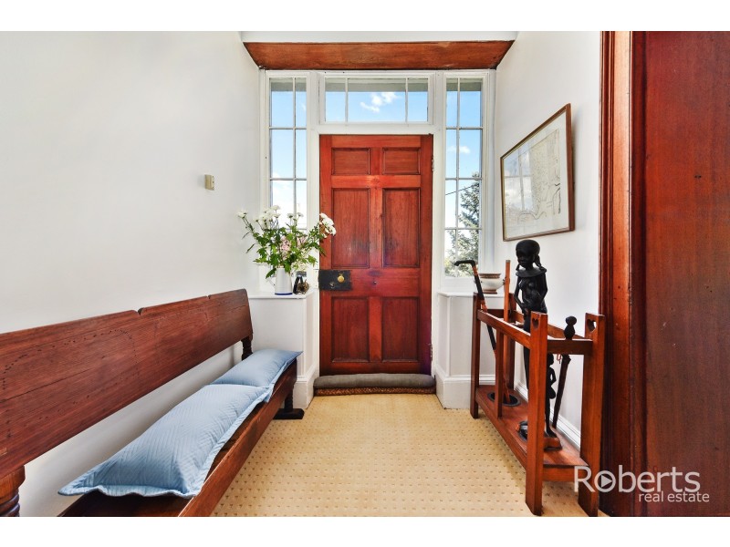 15 Laver Grove, Newnham TAS 7248