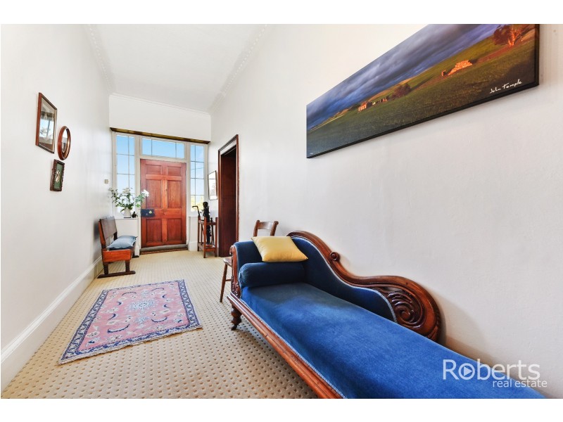 15 Laver Grove, Newnham TAS 7248