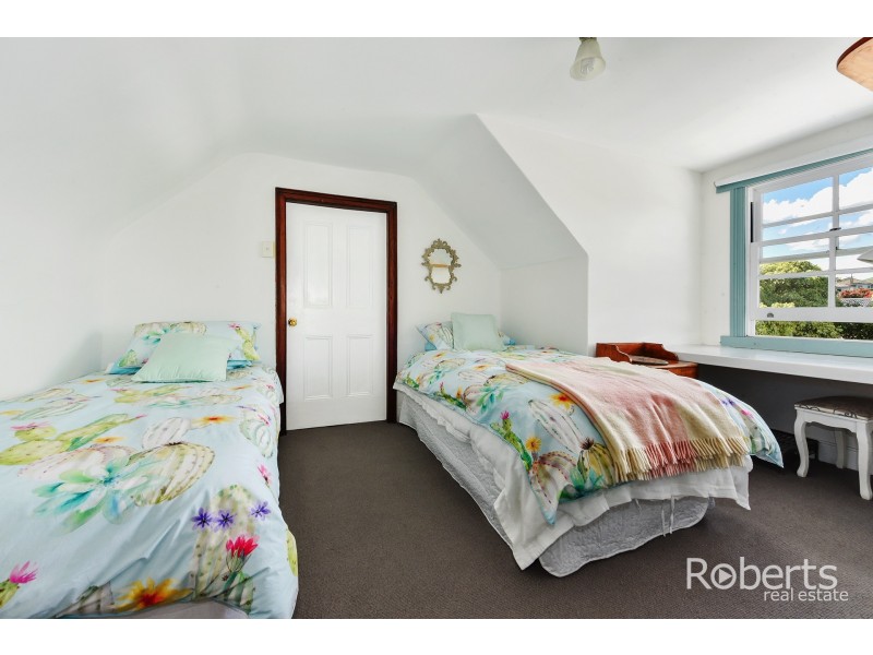 15 Laver Grove, Newnham TAS 7248