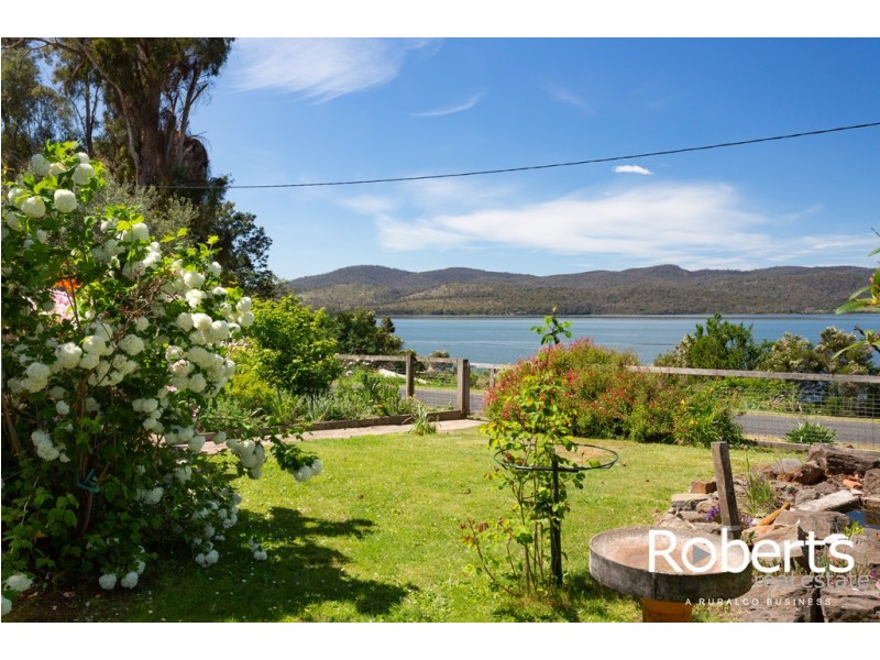 57 Beach Rd, Gravelly Beach TAS 7276