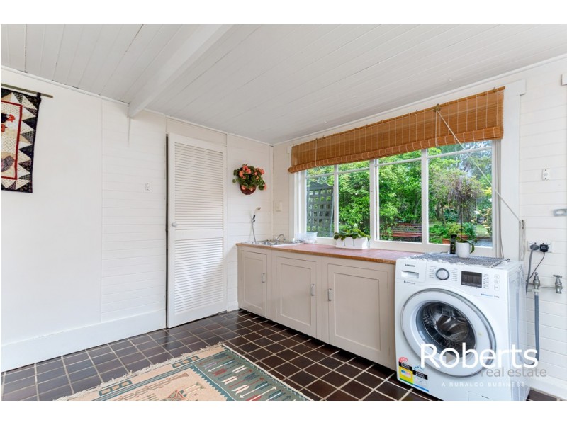 57 Beach Rd, Gravelly Beach TAS 7276
