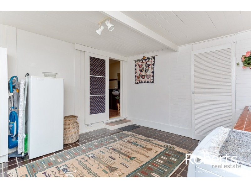 57 Beach Rd, Gravelly Beach TAS 7276