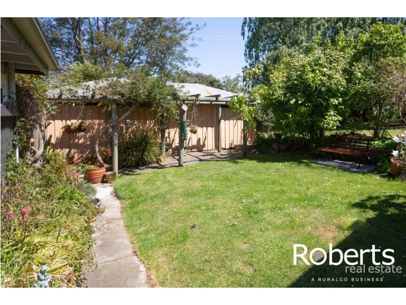 57 Beach Rd, Gravelly Beach TAS 7276