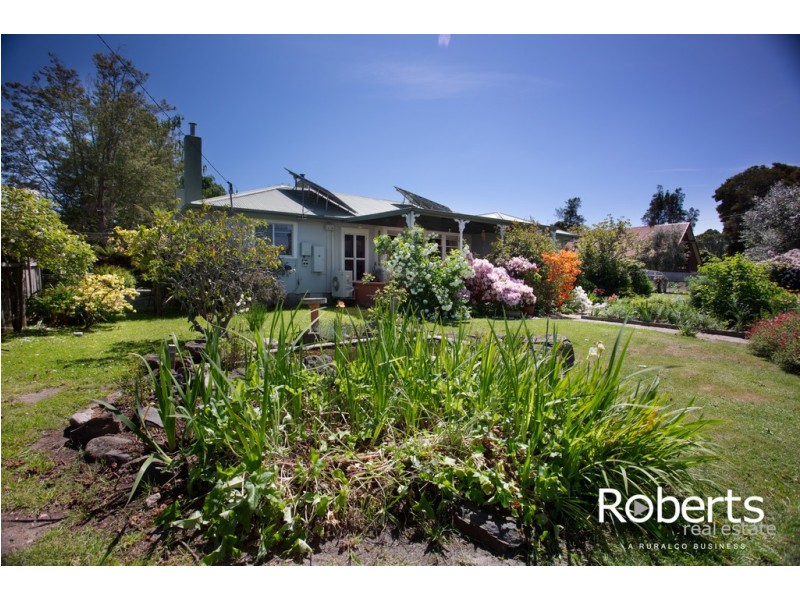 57 Beach Rd, Gravelly Beach TAS 7276