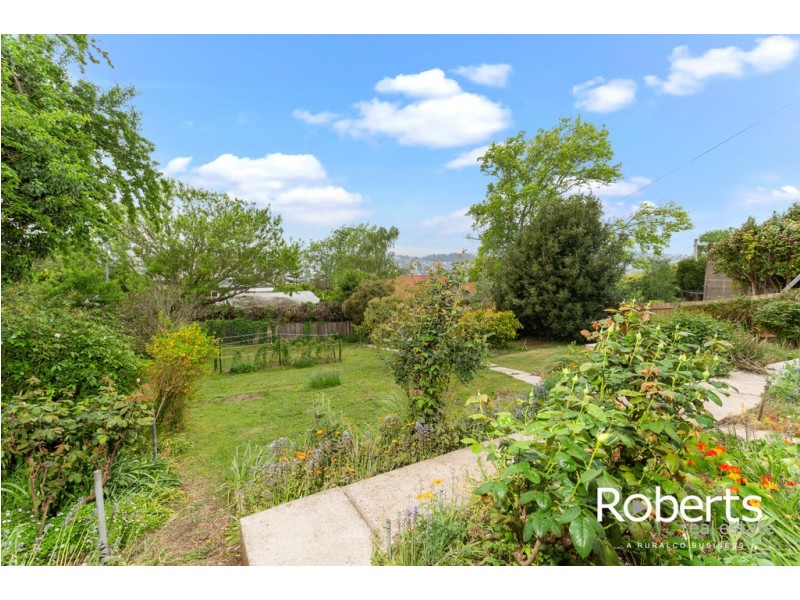 11 Neika Avenue, West Launceston TAS 7250
