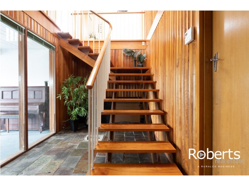 39 Freeland Crescent, Riverside TAS 7250