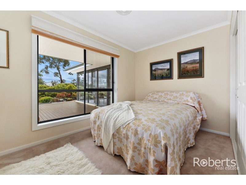 32 Acropolis Drive, Legana TAS 7277