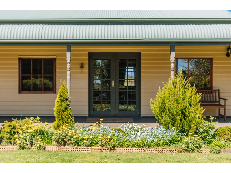 15 Reeves Road, Lower Barrington TAS 7306