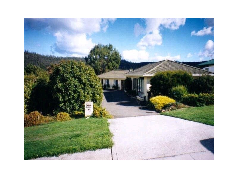 1/15 Glover Avenue, Blackstone Heights TAS 7250