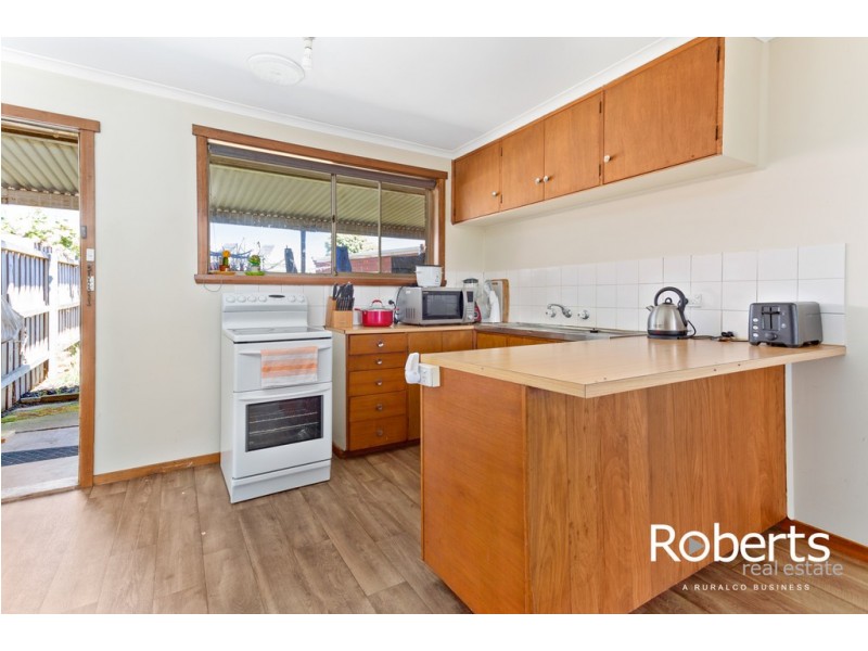 3B Bishops Drive, Newnham TAS 7248
