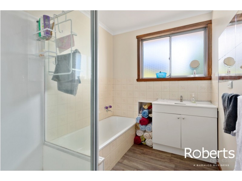 3B Bishops Drive, Newnham TAS 7248