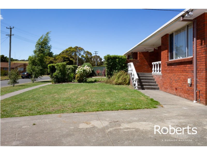 3B Bishops Drive, Newnham TAS 7248