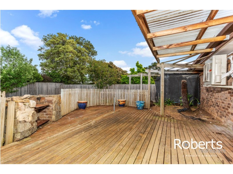 9 Mount Stuart Drive, Newnham TAS 7248