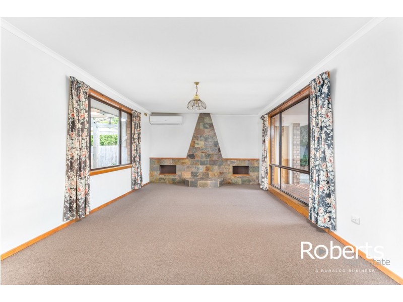 9 Mount Stuart Drive, Newnham TAS 7248