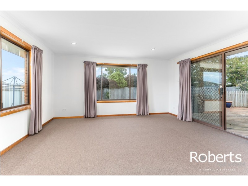 9 Mount Stuart Drive, Newnham TAS 7248