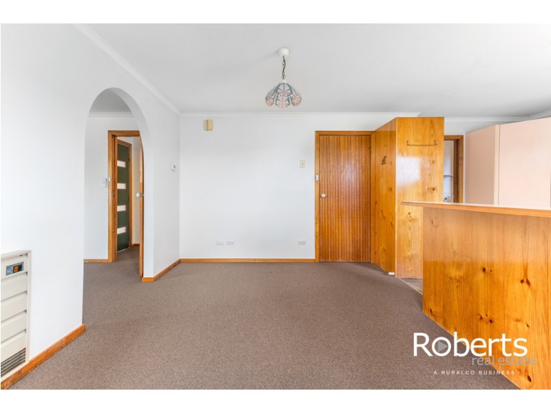 9 Mount Stuart Drive, Newnham TAS 7248