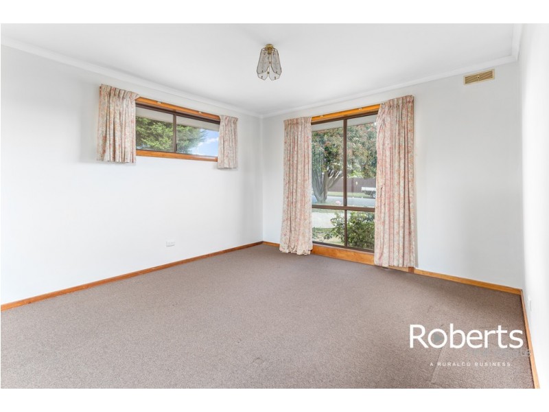 9 Mount Stuart Drive, Newnham TAS 7248