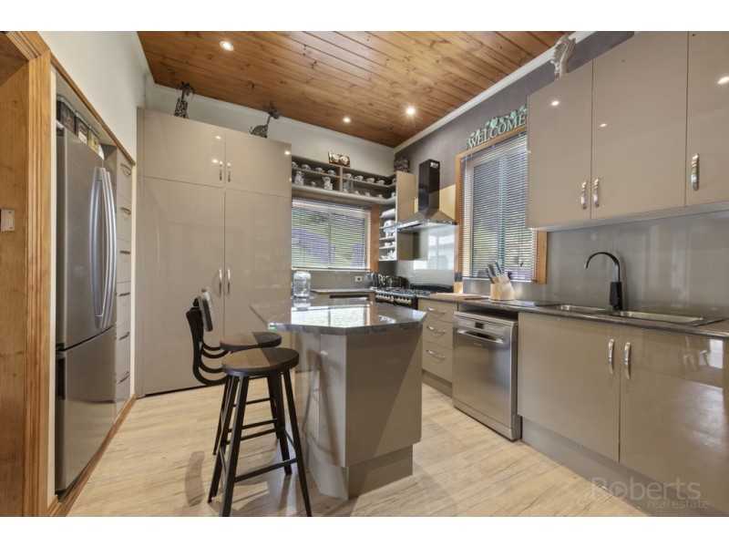 74-76 Main Street, Derby TAS 7264