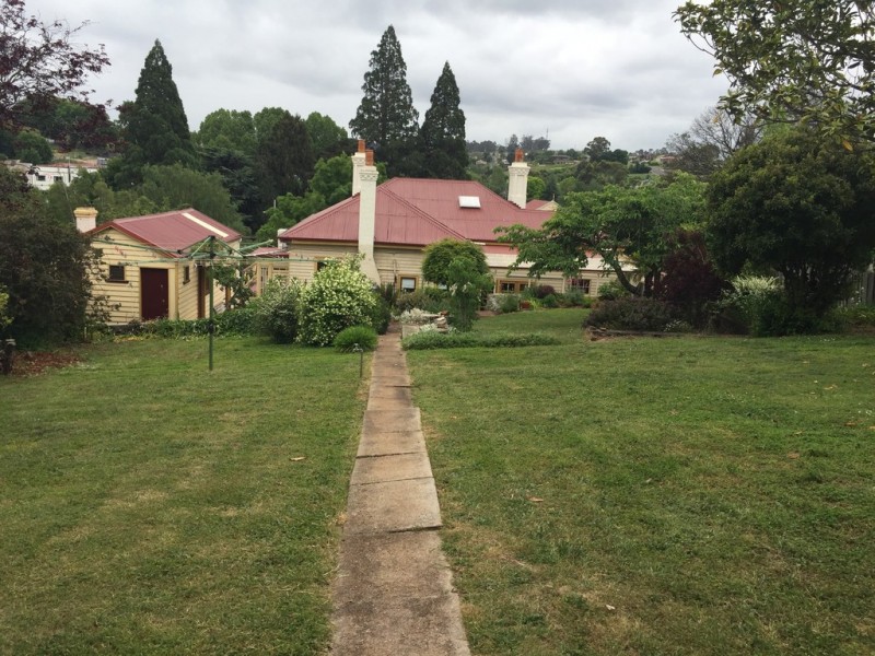 2 East Parade, Deloraine TAS 7304