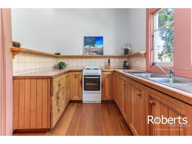 18 Meredith Crescent, South Launceston TAS 7249