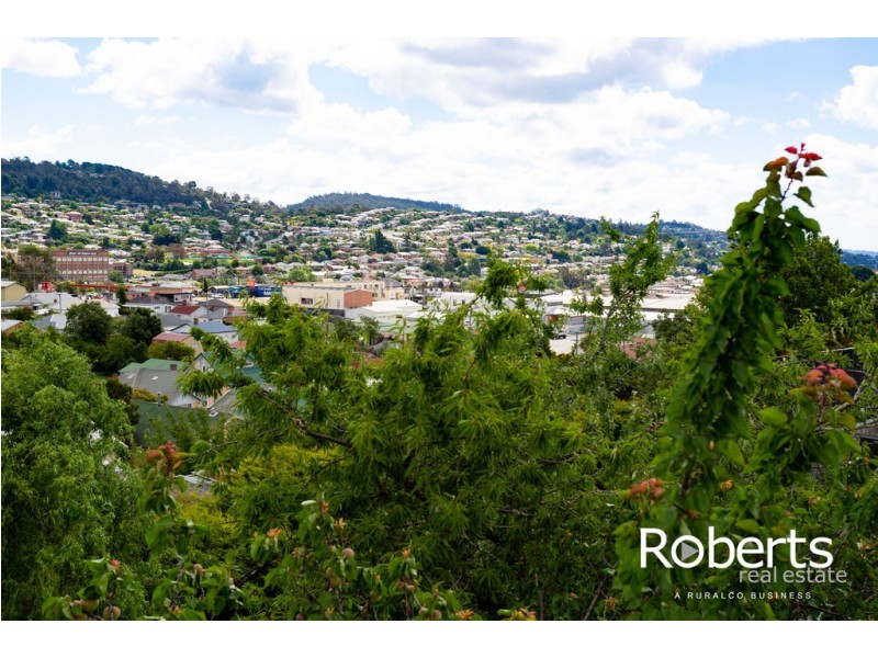 18 Meredith Crescent, South Launceston TAS 7249