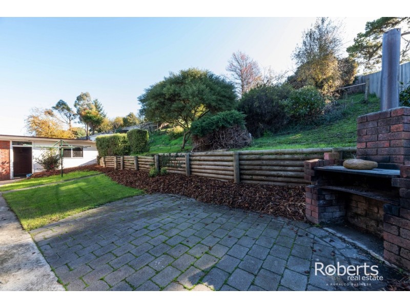 31 Parklands Parade, Newnham TAS 7248
