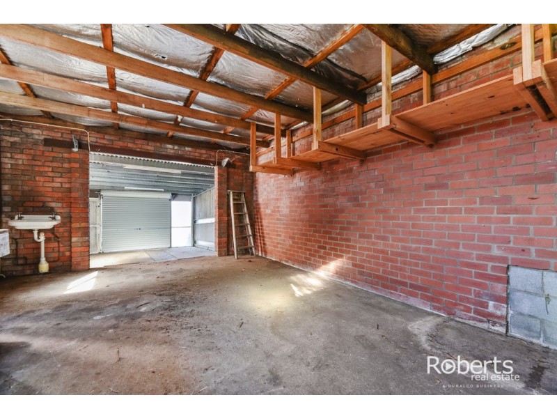 31 Parklands Parade, Newnham TAS 7248