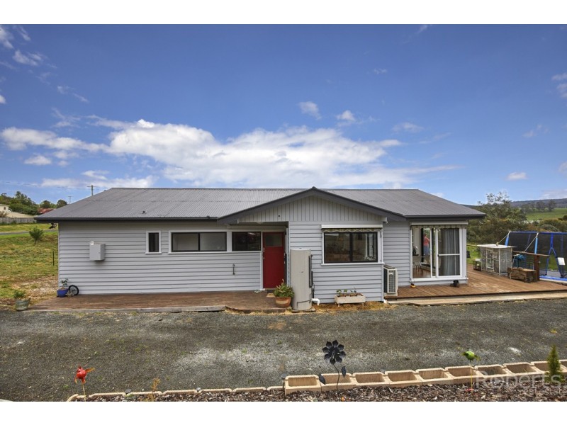 17 Pearce Street, Branxholm TAS 7261