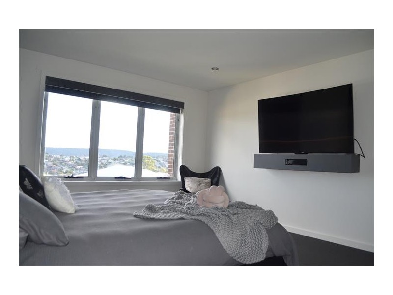 17 Pearce Street, Summerhill TAS 7250