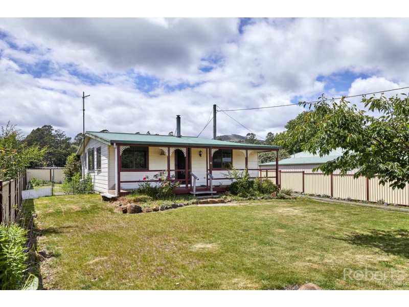 10 Edwards Place, Branxholm TAS 7261