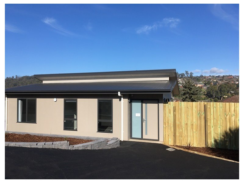 2/10 Summit Road, Trevallyn TAS 7250