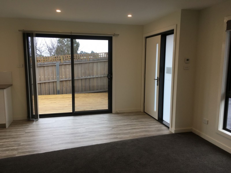 2/10 Summit Road, Trevallyn TAS 7250