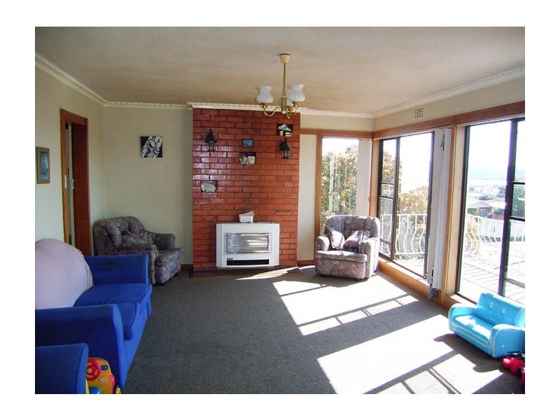 63 Cornwall Crescent, Newnham TAS 7248