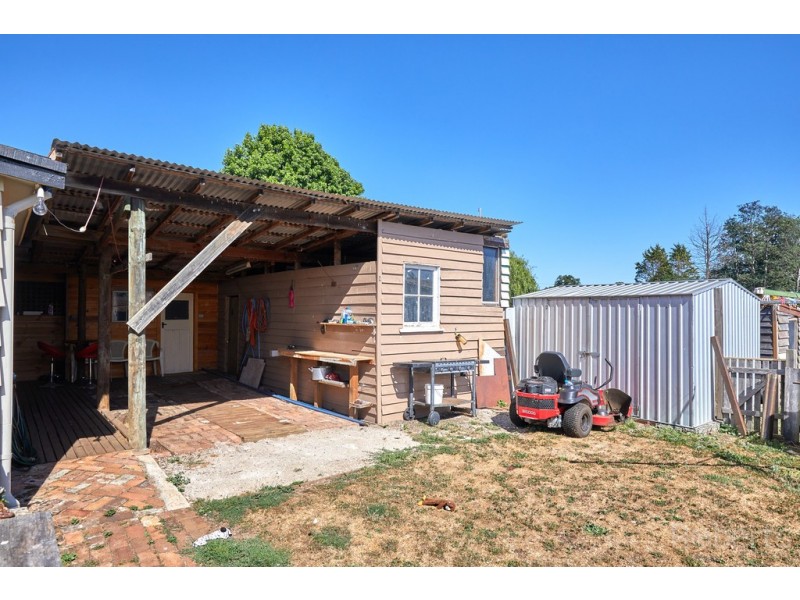 5 Diprose Street, Legerwood TAS 7263