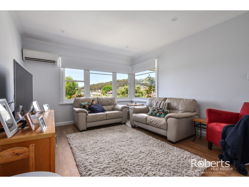 11 Connaught Place, West Launceston TAS 7250