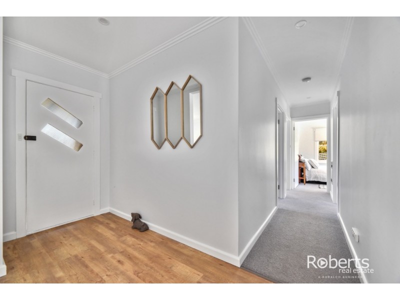 11 Connaught Place, West Launceston TAS 7250
